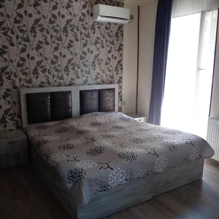 Guest House Uta Тбилиси Екстериор снимка