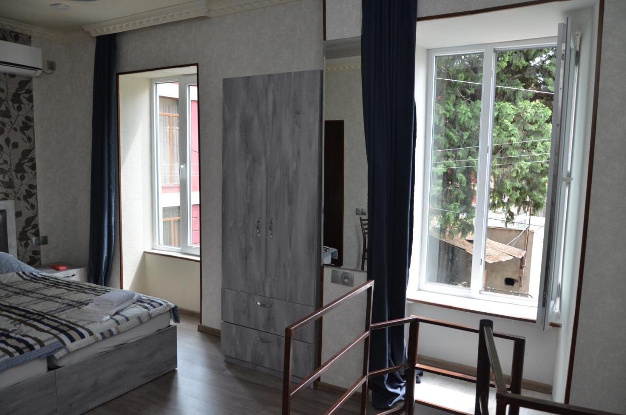 Guest House Uta Тбилиси Екстериор снимка