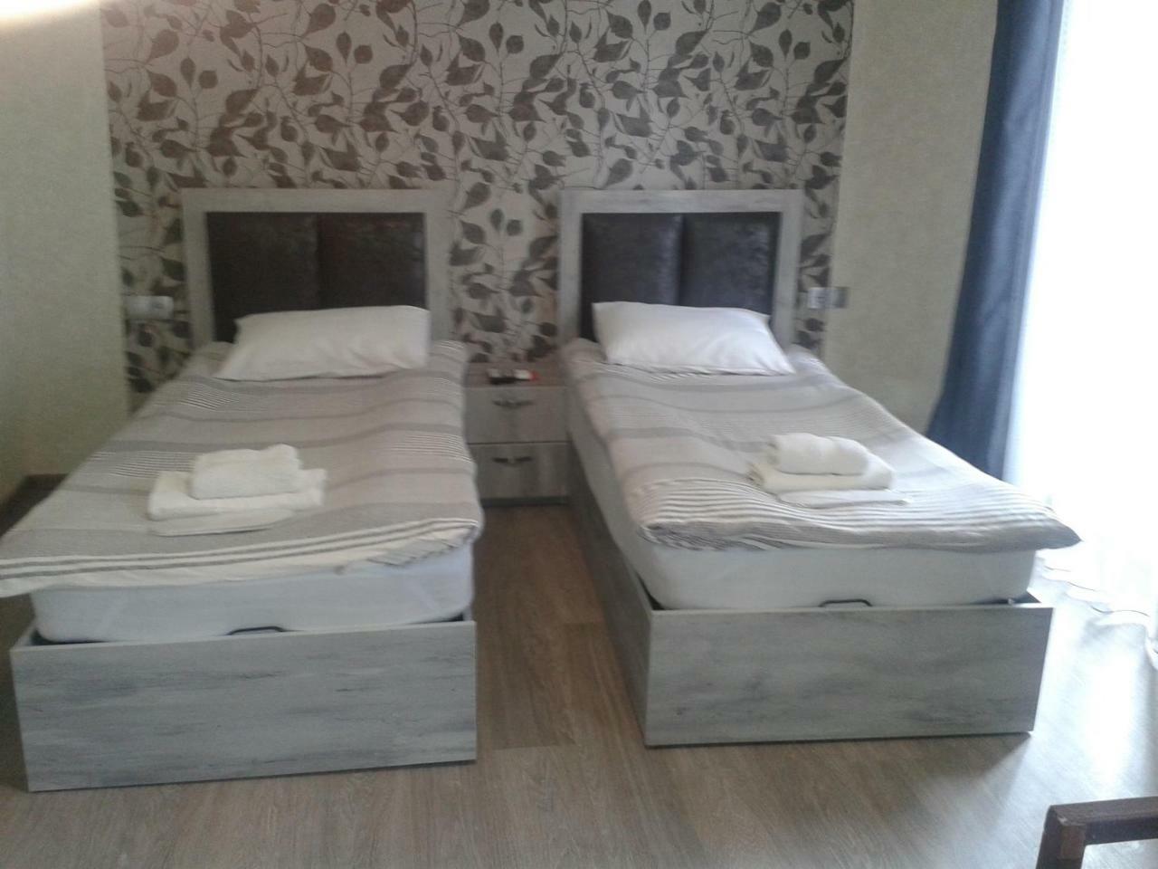 Guest House Uta Тбилиси Екстериор снимка